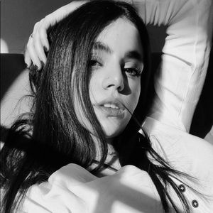 Meet your Posher, Ferial